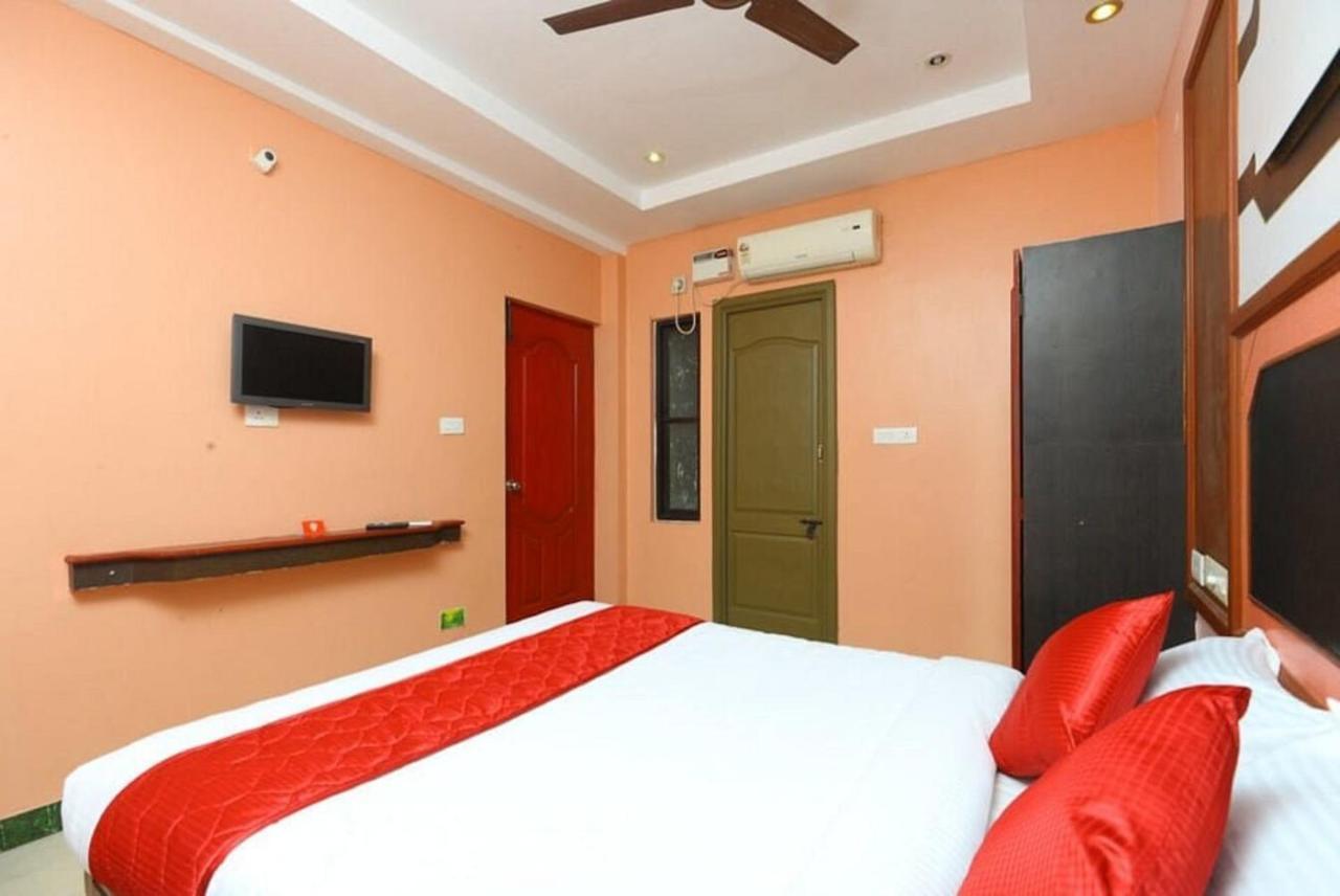 Hotel Gnana Srm Residecny à Pondichéry Extérieur photo